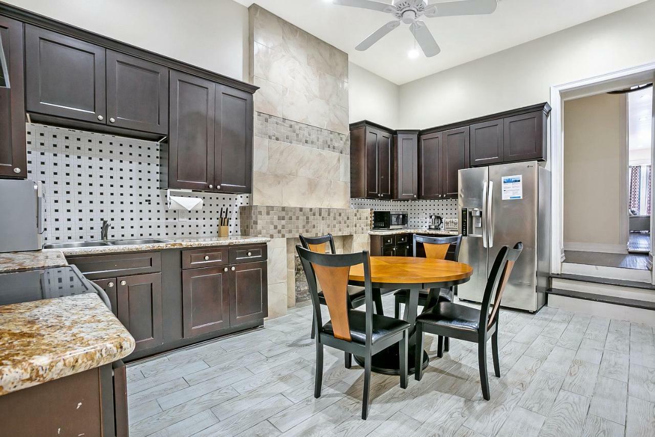 Stylish 4Br Condo In Downtown By Hosteeva New Orleans Dış mekan fotoğraf