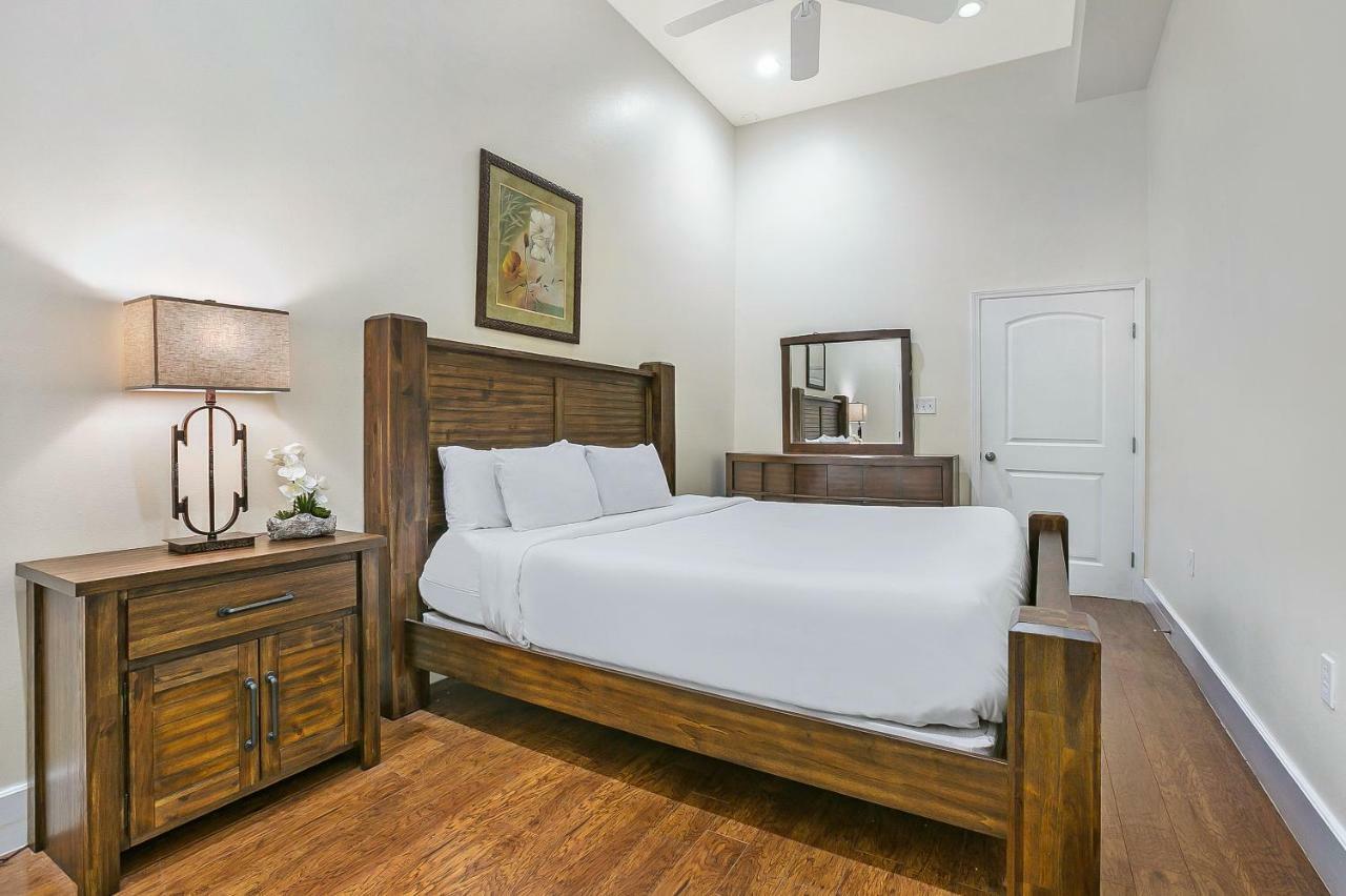 Stylish 4Br Condo In Downtown By Hosteeva New Orleans Dış mekan fotoğraf